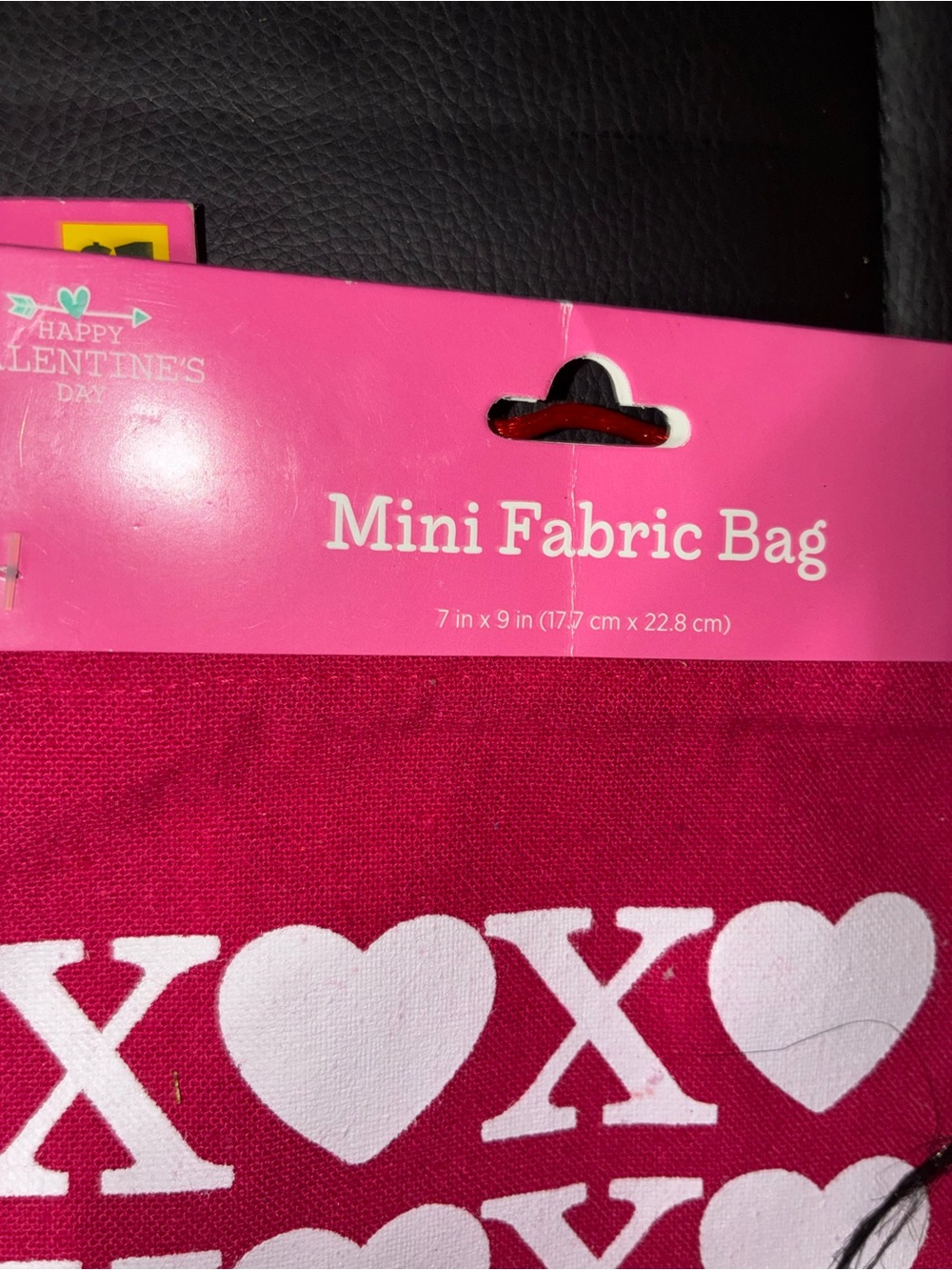 Valentine day assorted bundle of 36 items - Picture 7 of 10